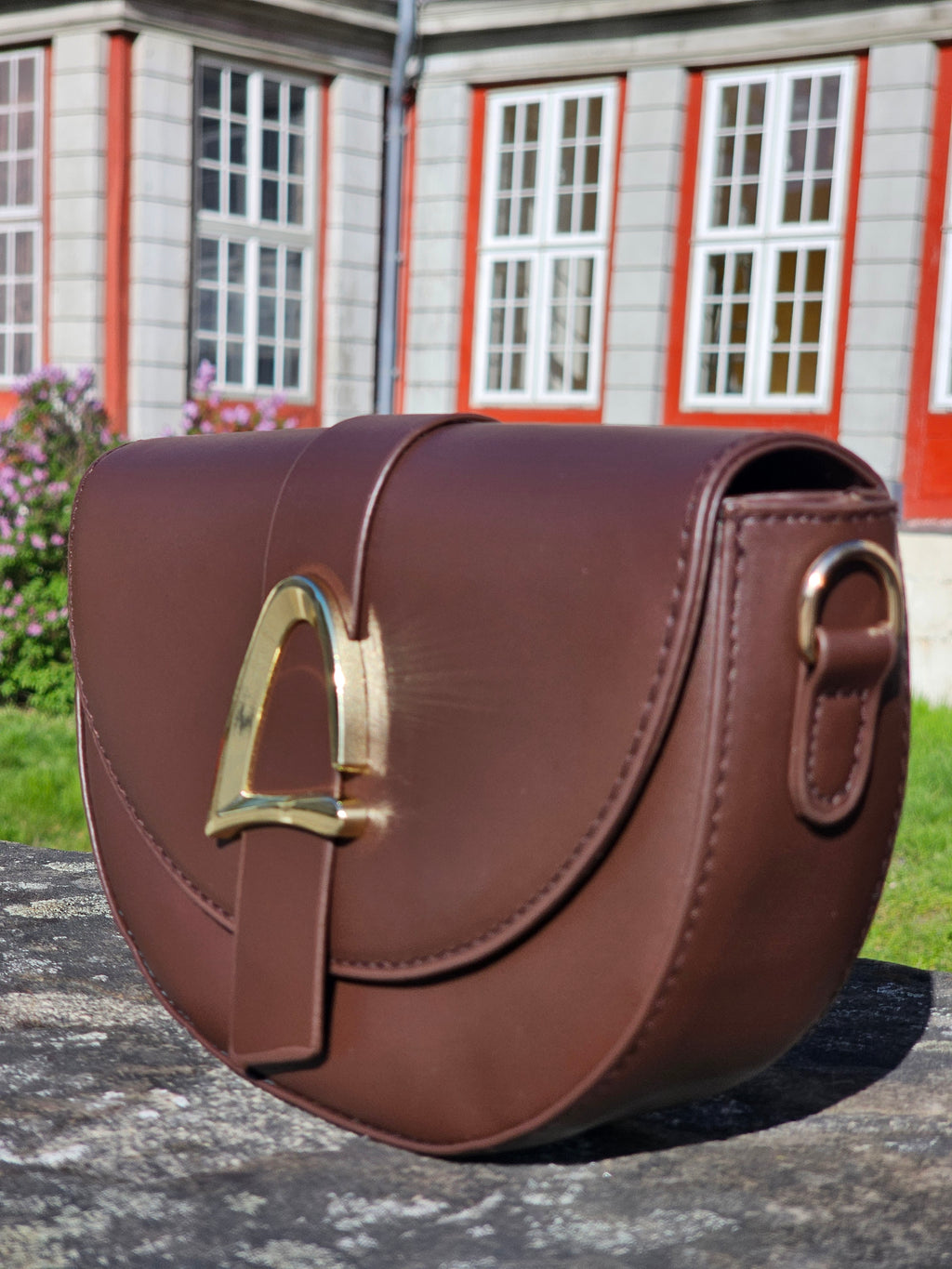 Avyline Saddle Bag - Signature