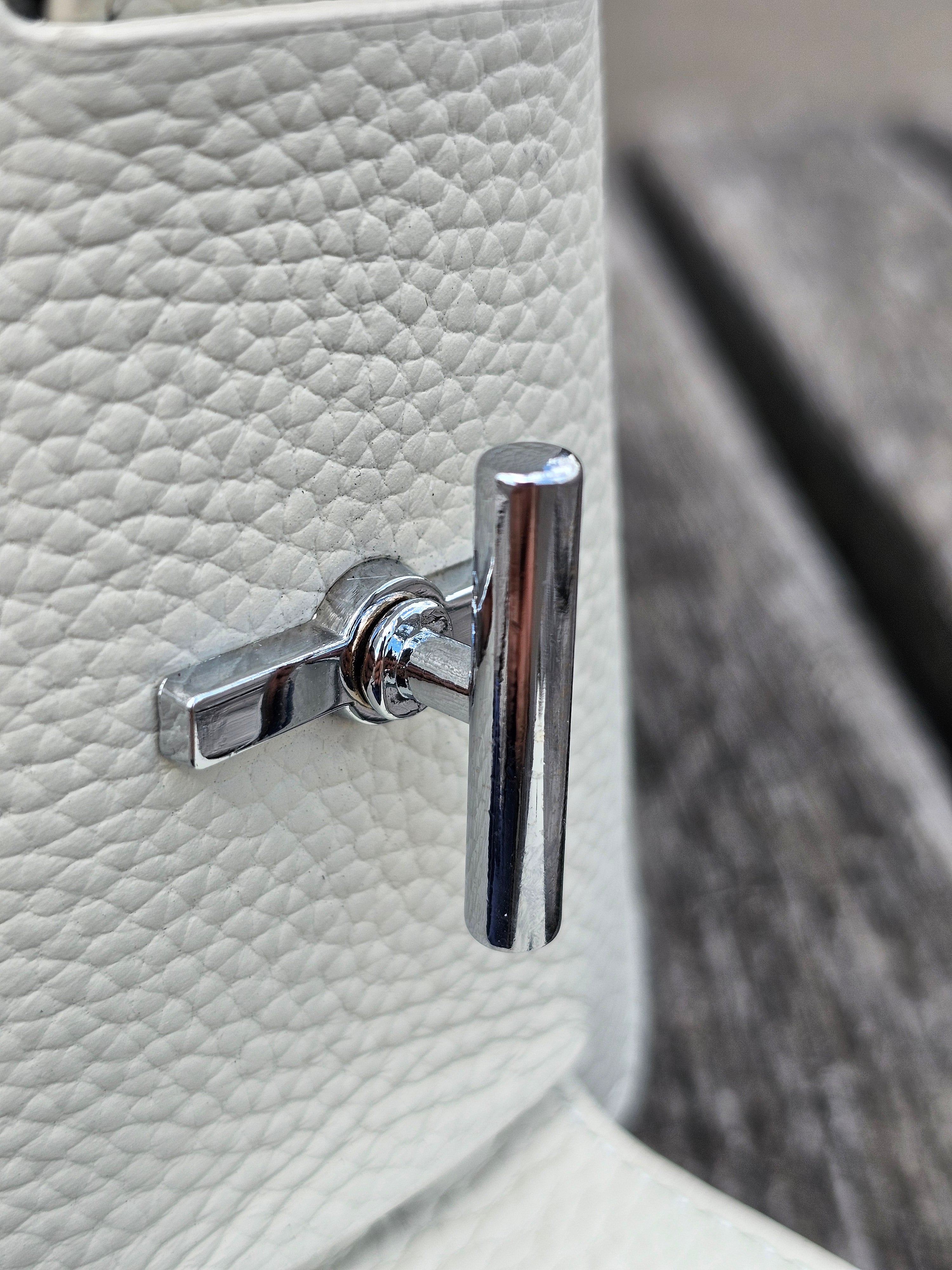 Avyline Elara Bag - Milk & Cognac