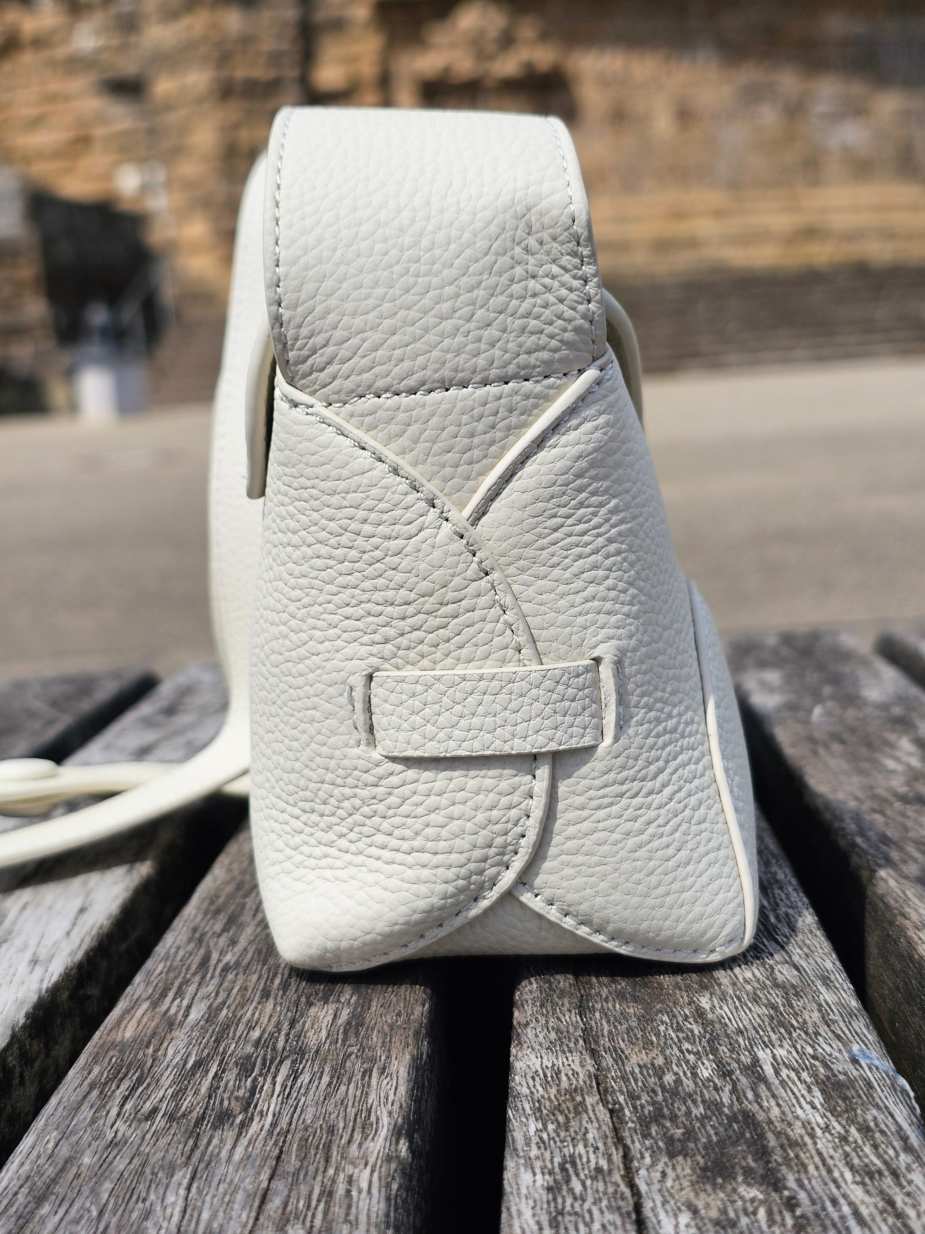 Avyline Elara Bag - Milk & Cognac