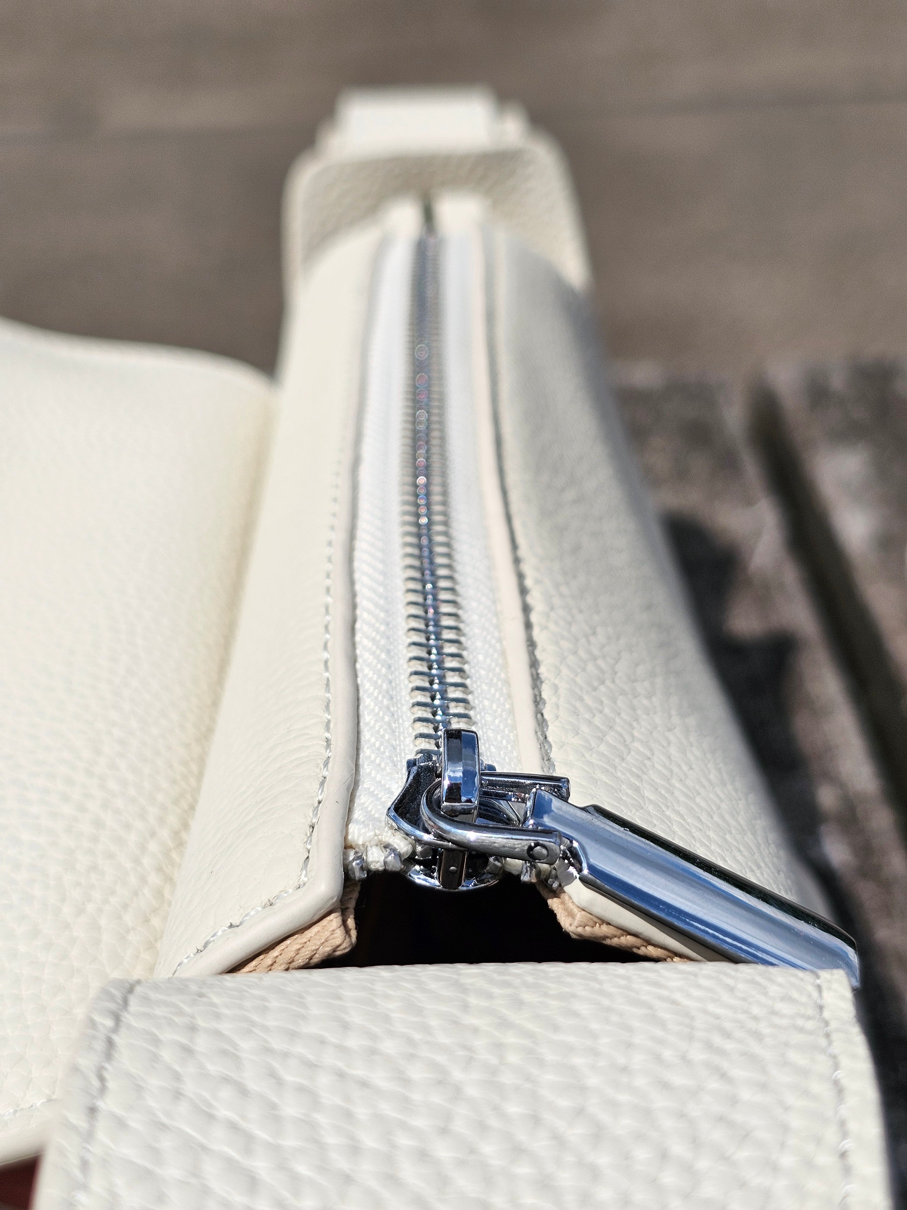 Avyline Elara Bag - Milk & Cognac