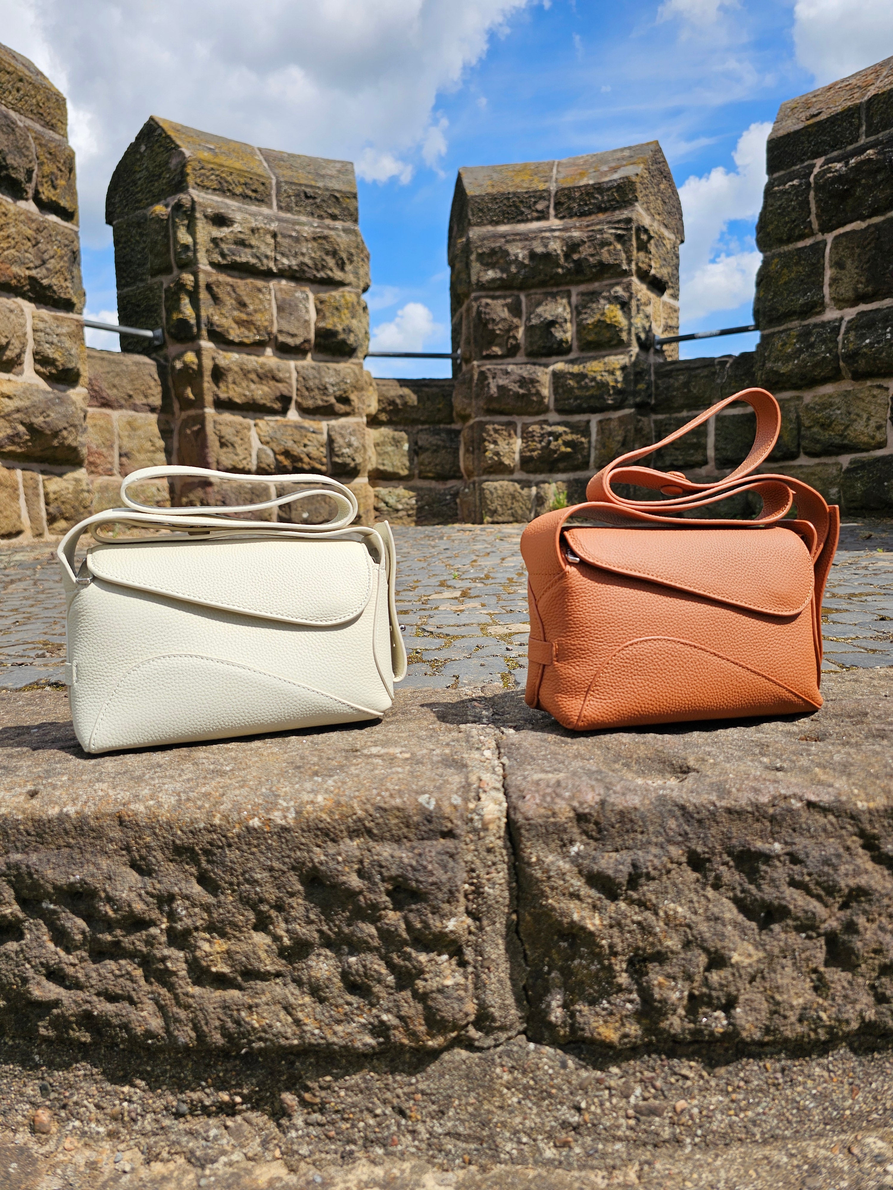 Avyline Elara Bag - Milk & Cognac