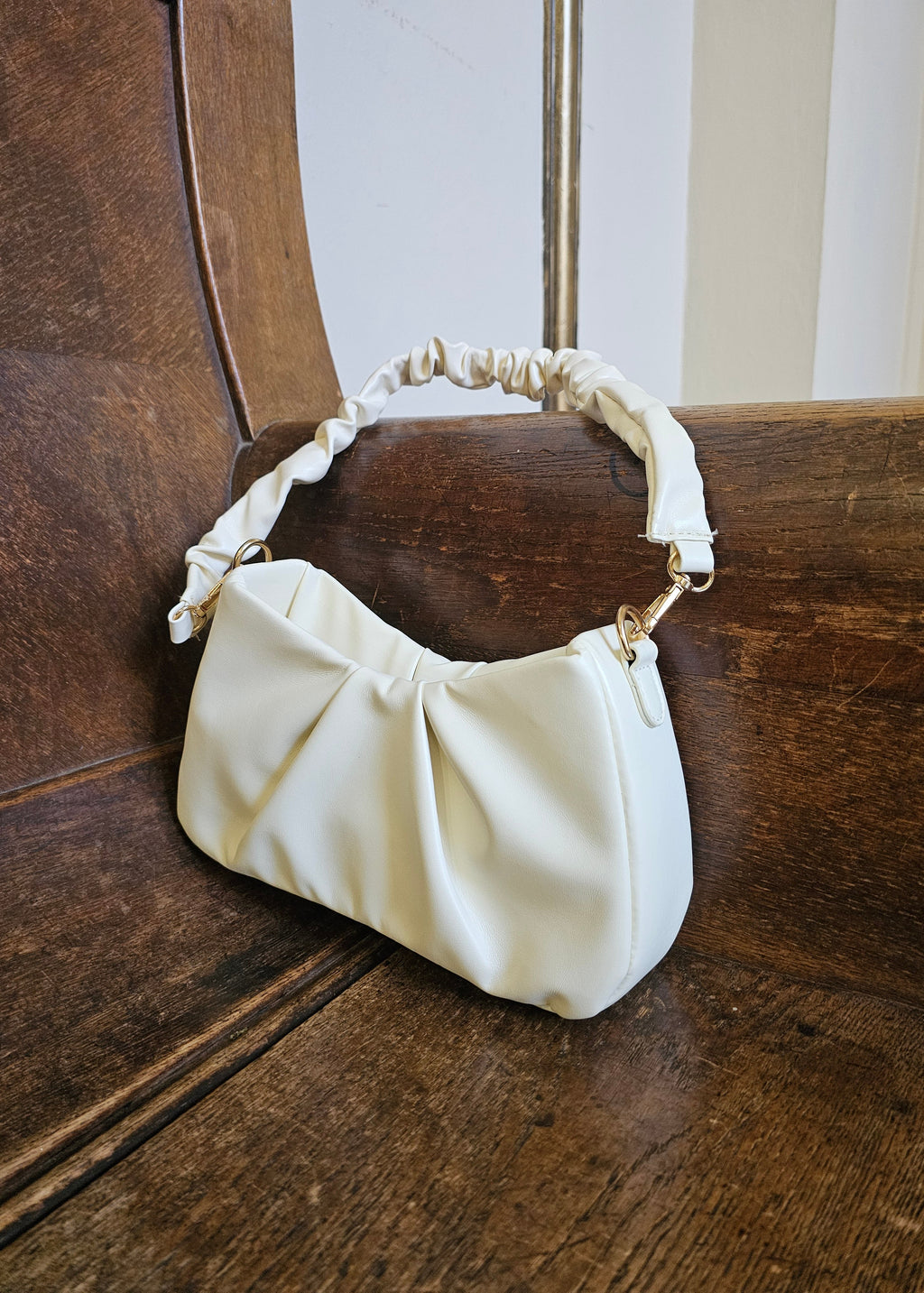 Avyline Cloud Bag - Soft Ivory