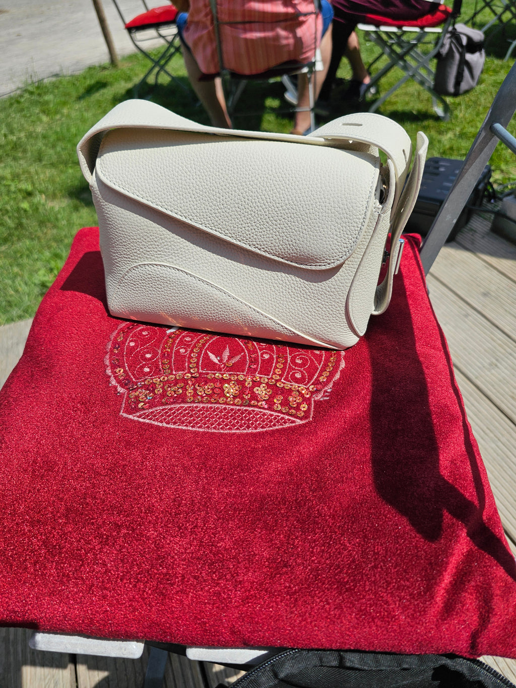 Avyline Elara Bag - Milk & Cognac